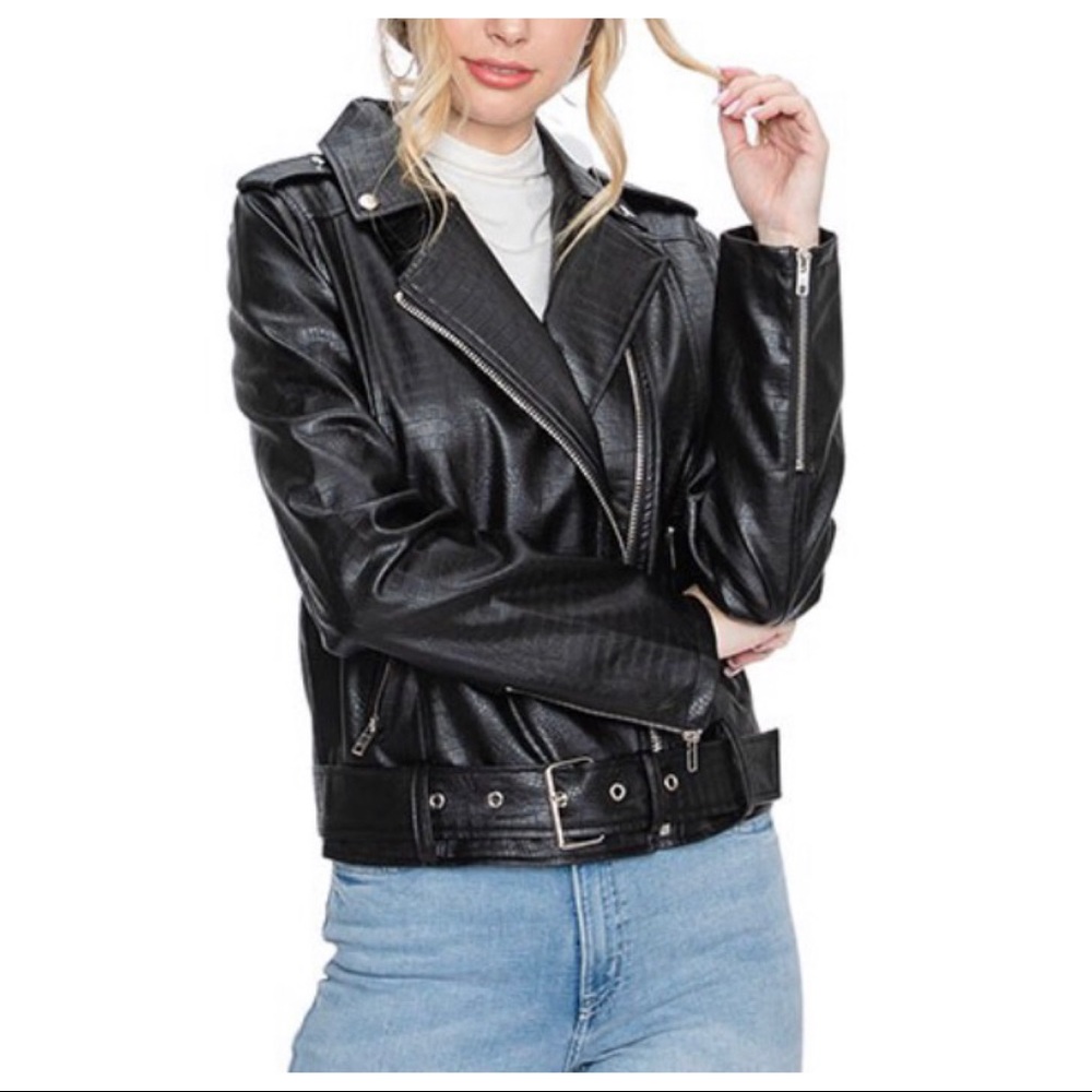 Fabulous Vegan Leather Snake Embossed Motto chic Jacket with pockets - Picture 3 of 6